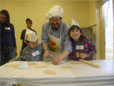 !Matzah Baking 04 076.jpg